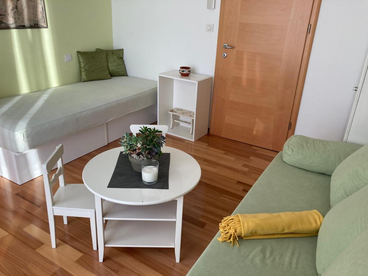 Natasha's Garden House Appartement Dol pri Ljubljani Buitenkant foto