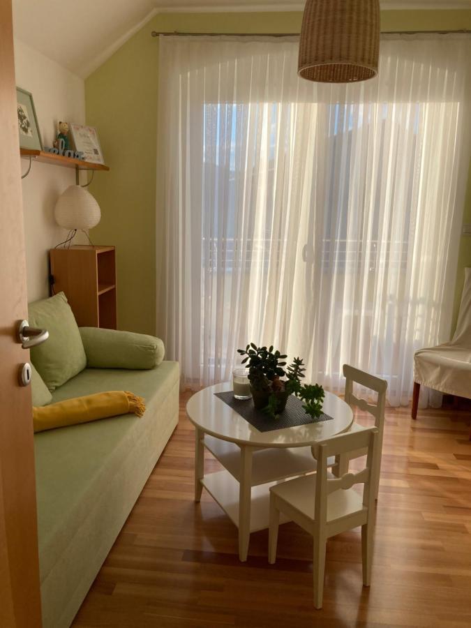 Natasha's Garden House Appartement Dol pri Ljubljani Buitenkant foto